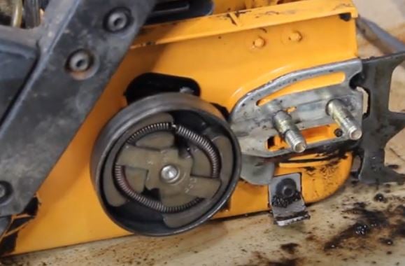 How to Change the Clutch on a McCulloch Mac 338 Chainsaw | L&S Engineers