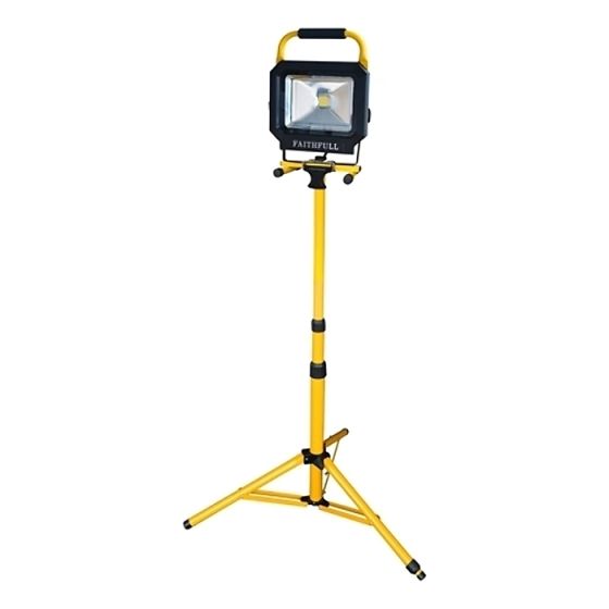 COB LED Single Pod Tripod Sitelight 2100 Lumen 30 Watt 110 Volt by Faithfull - GL2630